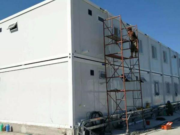 为什么选择快拼箱房屋